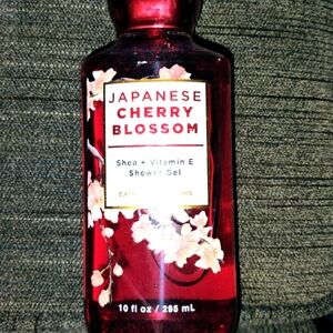 New! Bat & Body Works Shower Gel Japanese Cherry Blossom